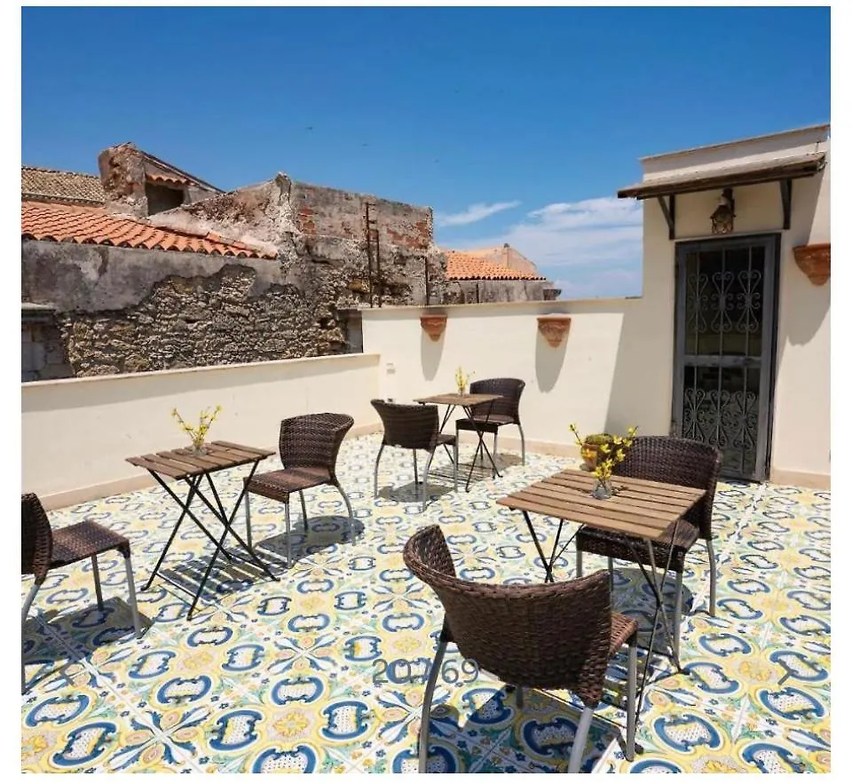 B&B Ares Charme Syracuse Italy