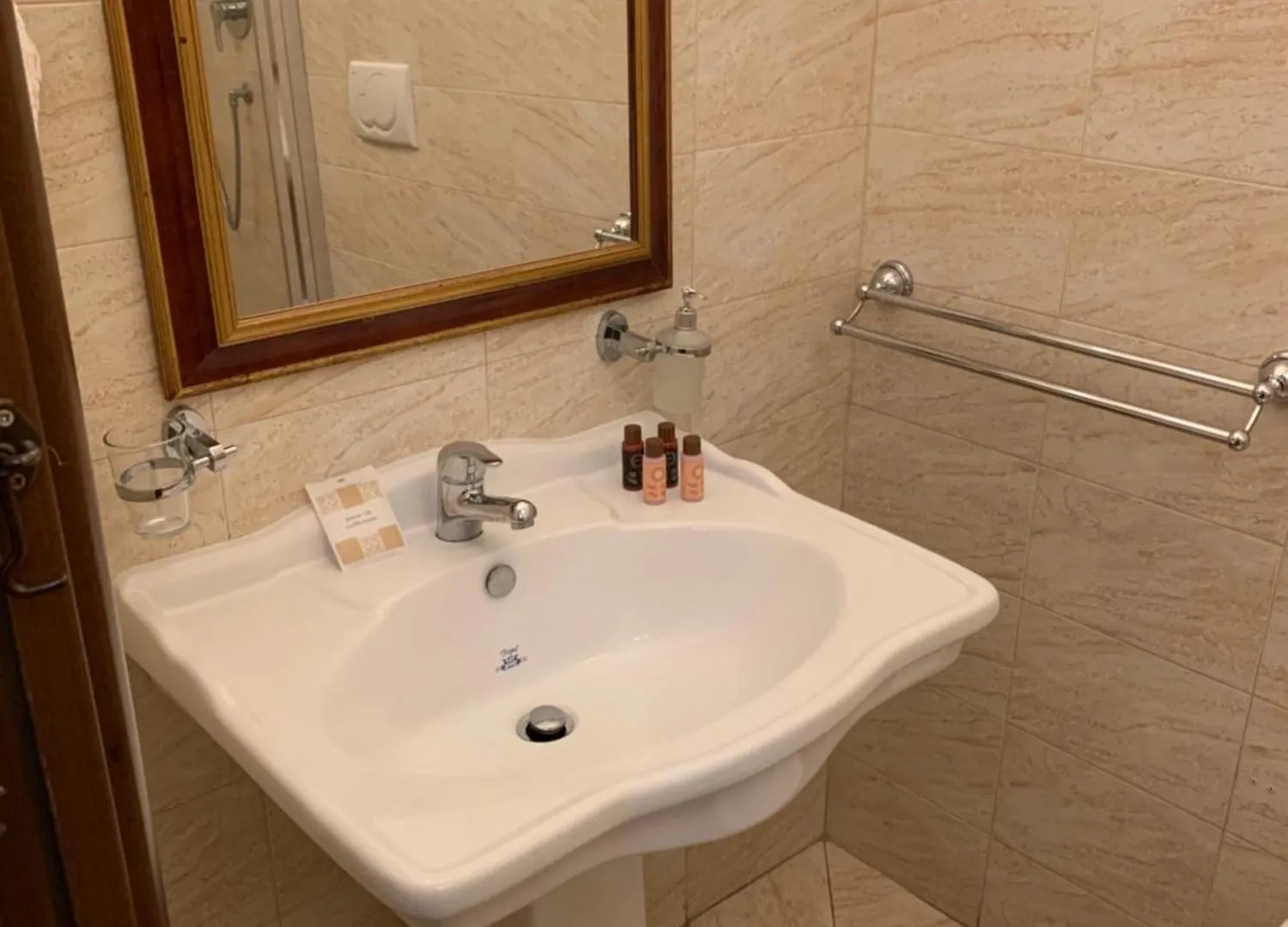 B&B Ares Charme Syracuse 0*,